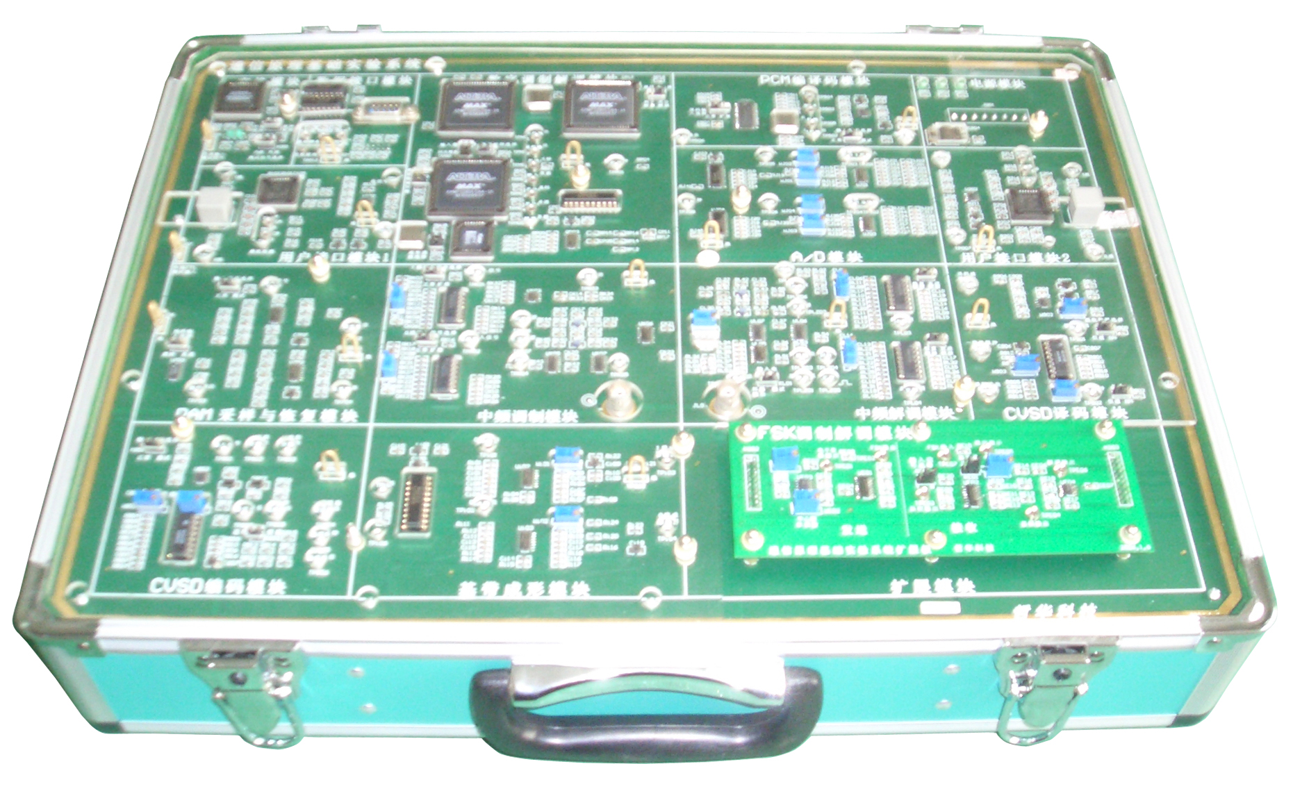 ZH7001II型通信原理实验箱